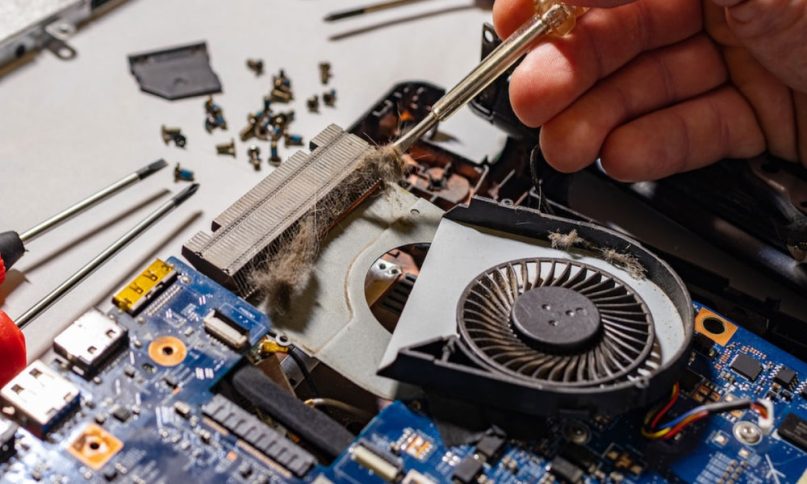 Packard Bell Laptop Fan Değişimi